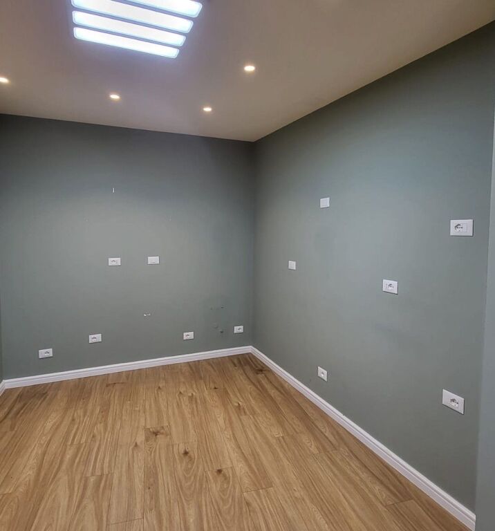 📌Jepet me Qira Zyrë – Lake View