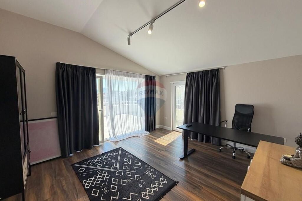 Villa - For Rent - Lake of Farka, Tirana