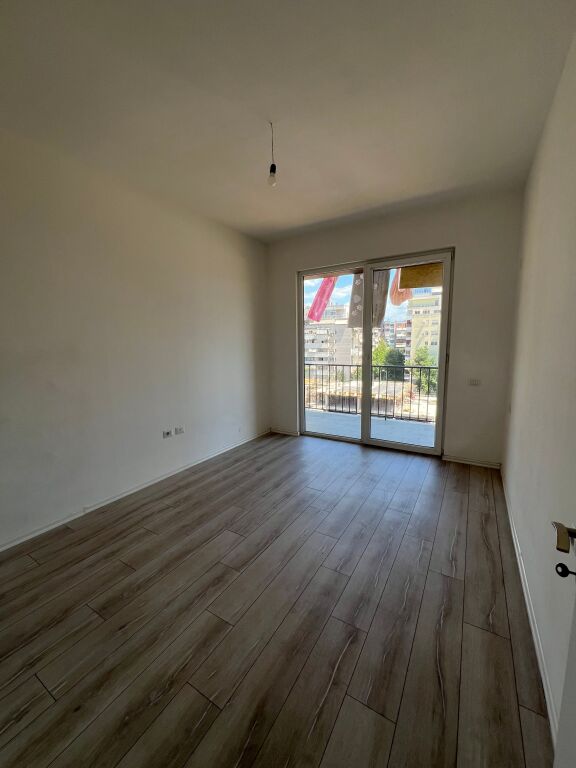Appartamento 2+1+2 in affitto a Yzberisht, Complesso Grand Galeri