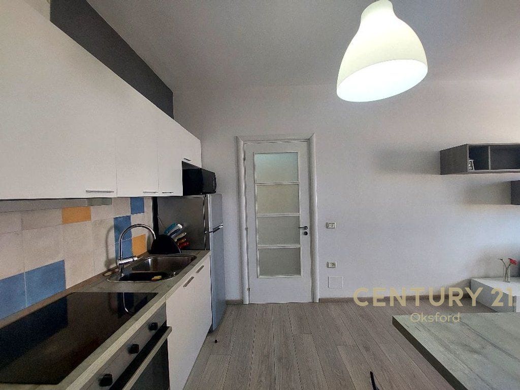 Appartamento 1+1 vicino a Pasticeri Elezaj Vlore