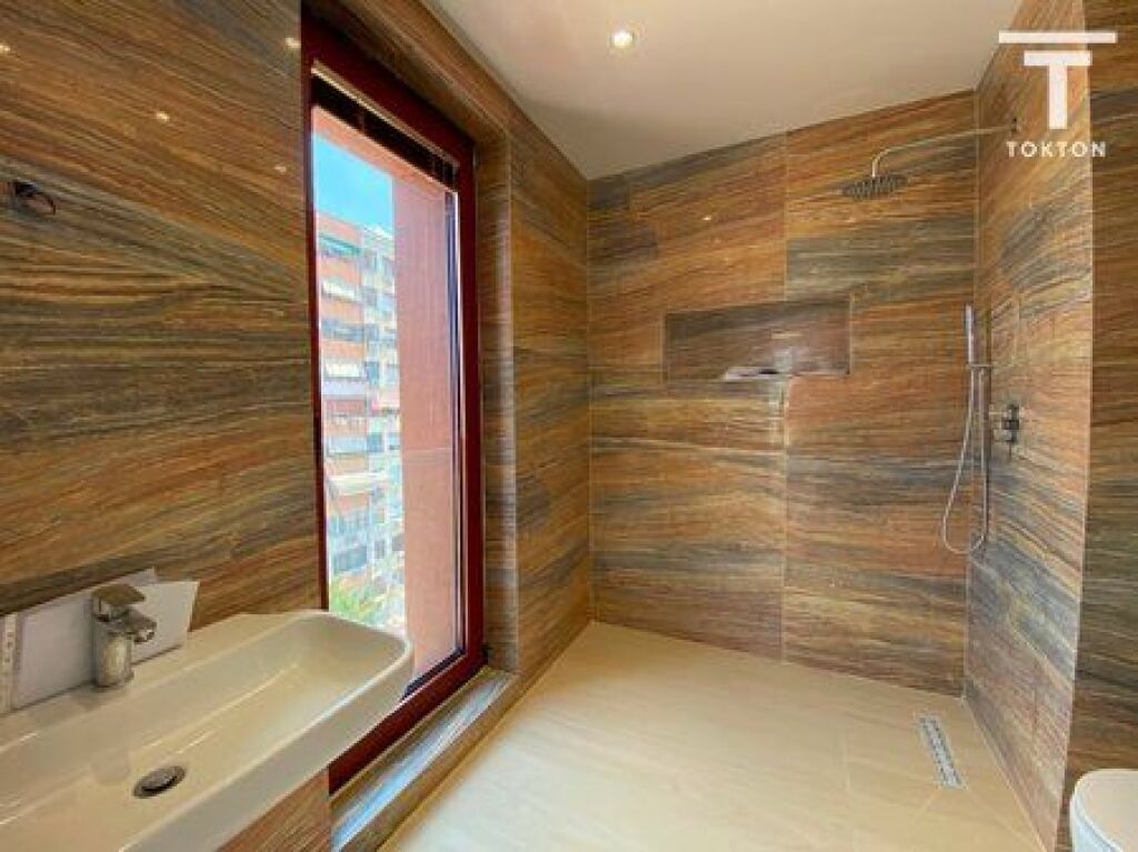 QIRA, APARTAMENT 1+1, RRUGA E KAVAJËS, TIRANË