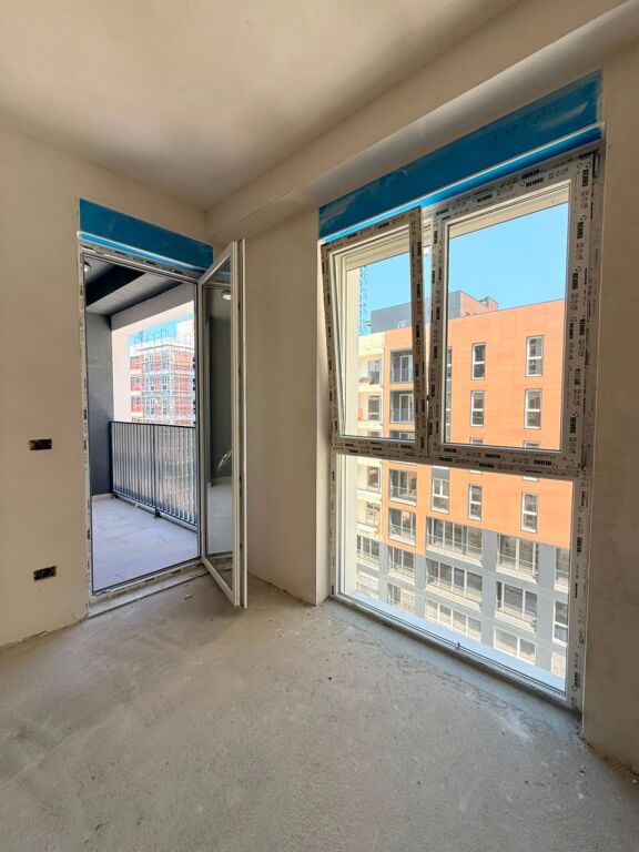 Shitet apartament 1+1 tek Bulevardi i Ri