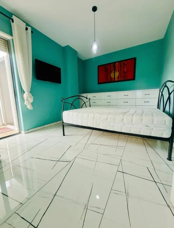 Affitto, Appartamento 2+1 Lago Secco Tirana