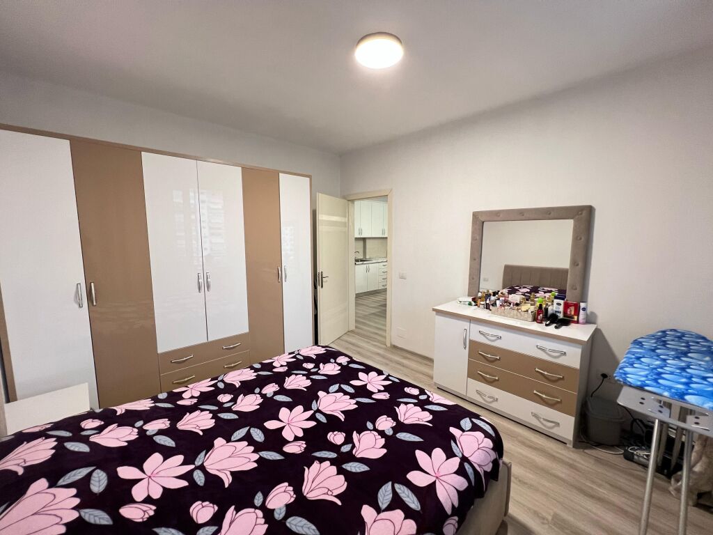 📣 Rent, 1+1 Apartment With Balcony 📍 Former Aviation Field ✨   🏢 New Building  🪜 8th Floor (With Elevator)  📐 Total Area 81 m2  🛋️ Furnished With Modern Conditions   💶 Price 60,000 leke