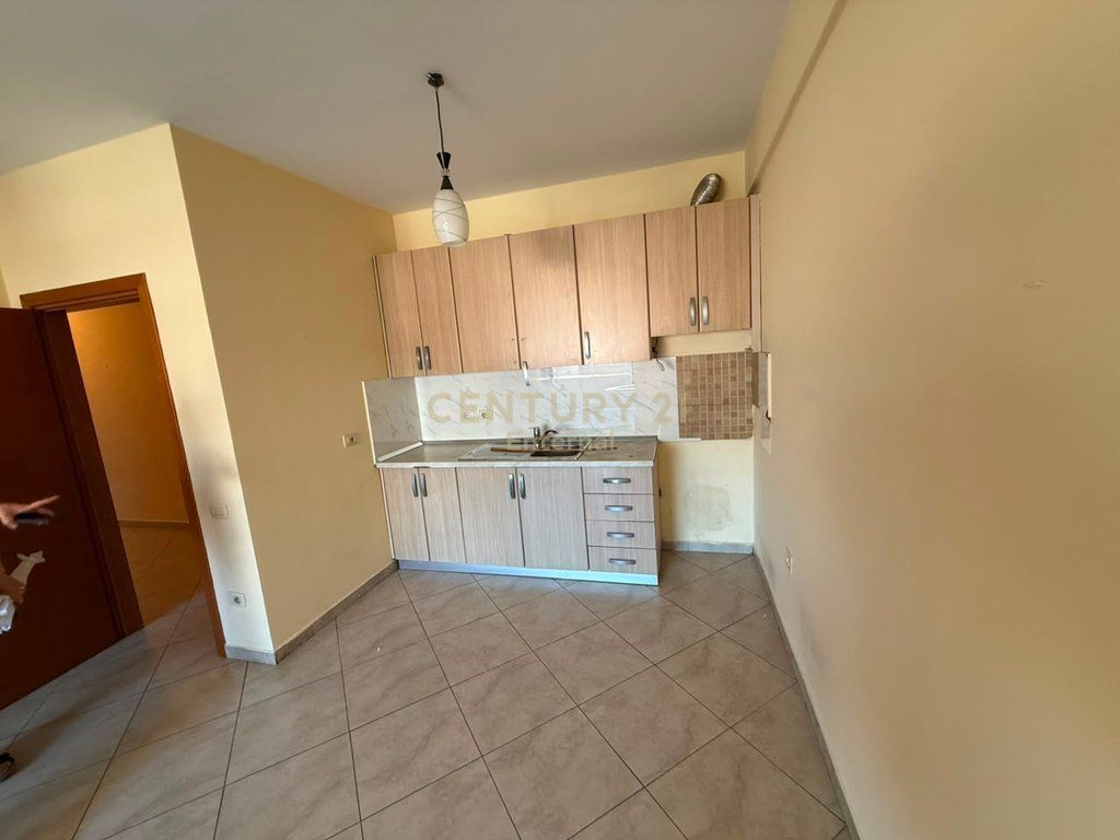 Office space for rent + parking space in Siri Kodra, Tirana! 1,000 € /Month