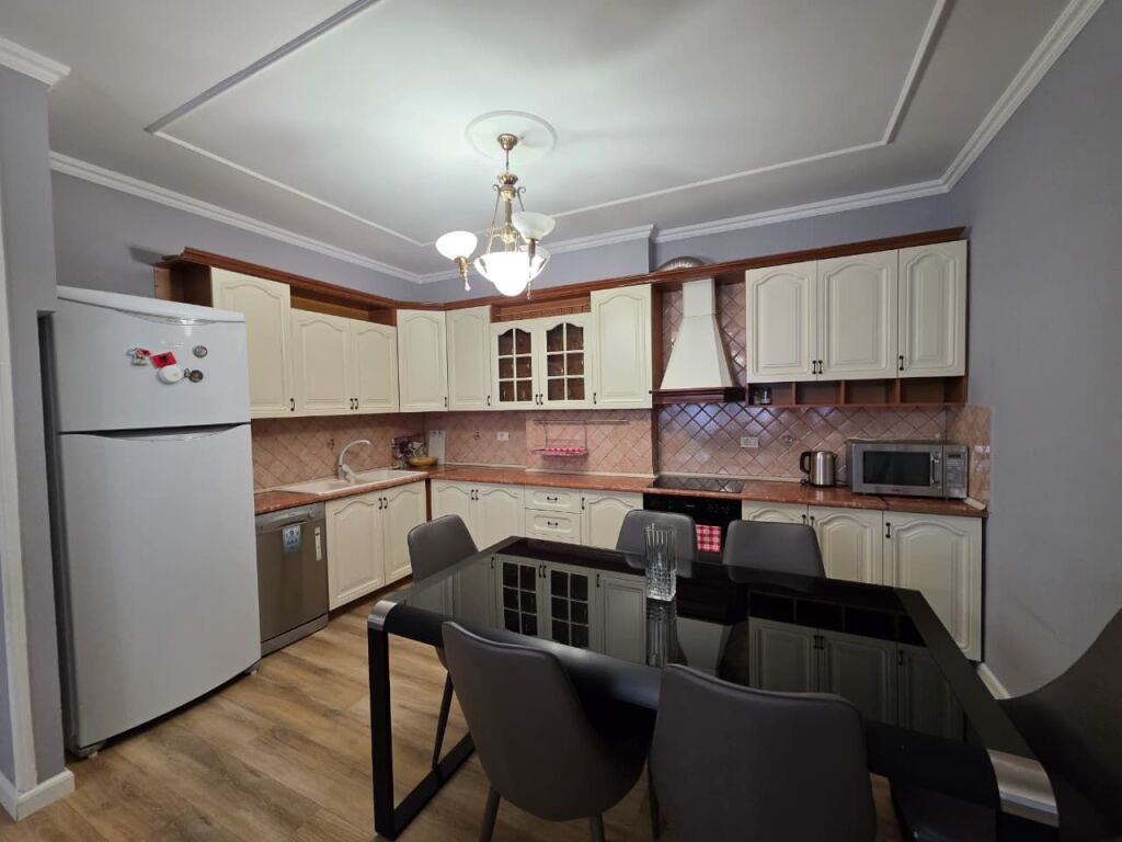 📌Apartment 2+1+2 for rent on Faik Konica Street, Tirana
