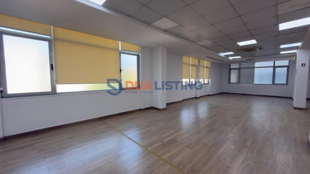 Office space for rent 330 m2– Near former LSI