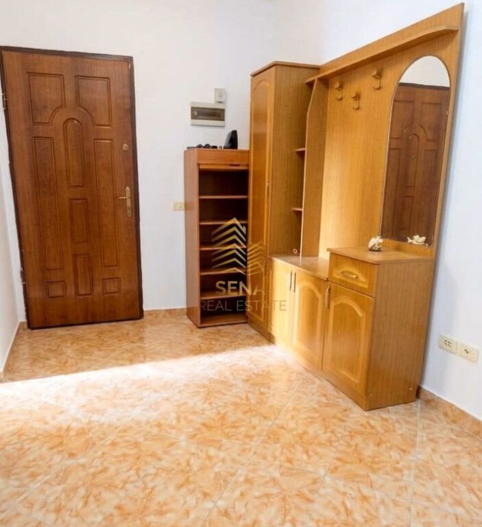 Qira, Apartament, 1+1, Kinostudio, 40.000 Leke/Muaj