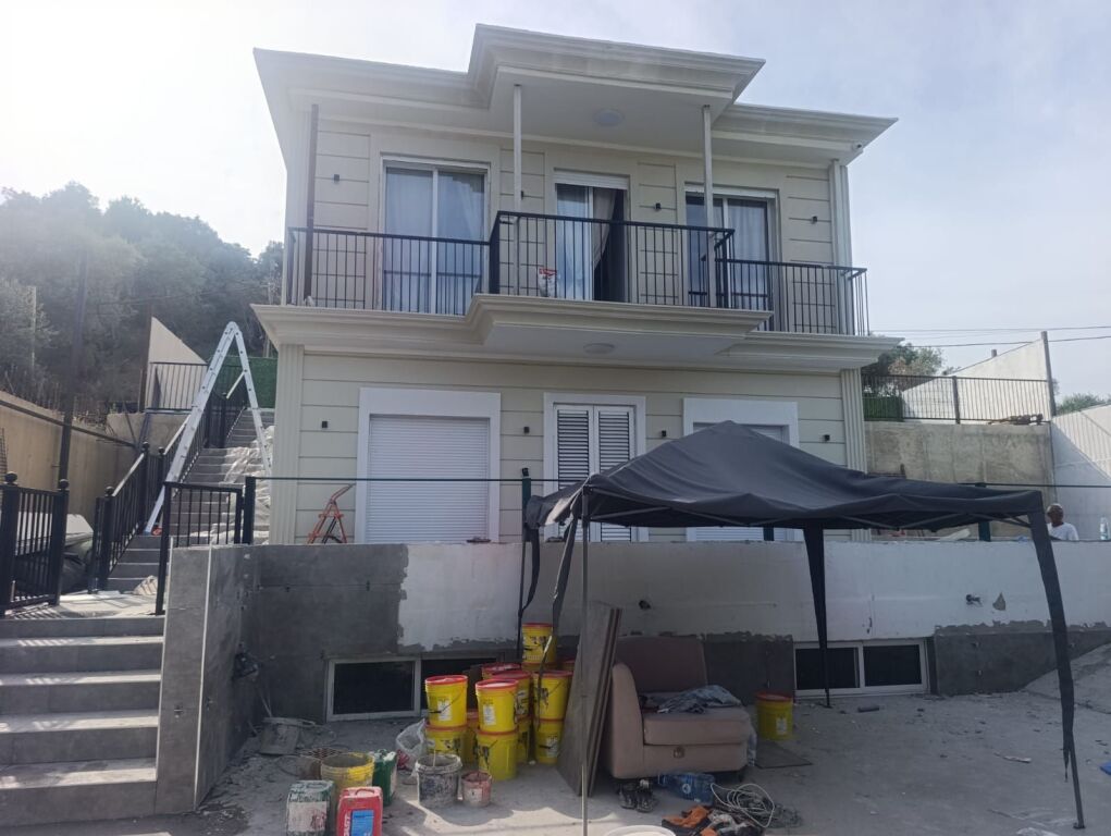 Luxurious 3-story villa for rent opposite Tegu behind Restaurant Quiet Nature