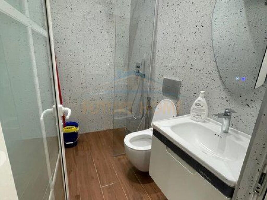 For sale, Apartment 1+1, New Bazaar, Tirana.