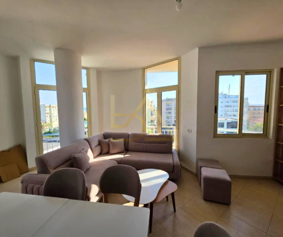 Apartament 2+1+2 për Shitje – Plazh, Durrës, pranë Postës
