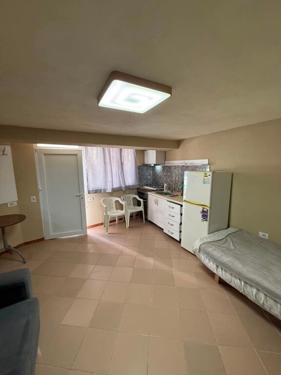 Rent | Garsoniere | Qendra Shëndetësore Qytet Studenti | 250 €/month