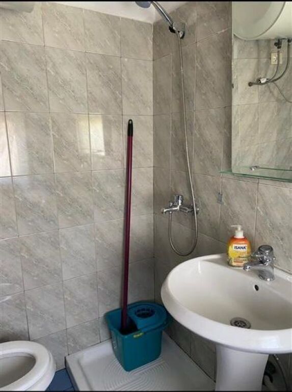 Studio apartment for rent at Bar Oslo in Brryl