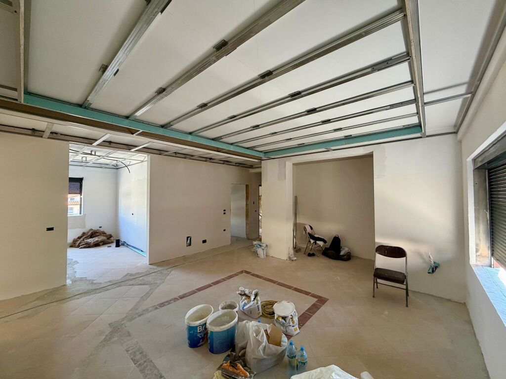 SHITET apartament 3+1 tek Universiteti "Marin Barleti", Selitë