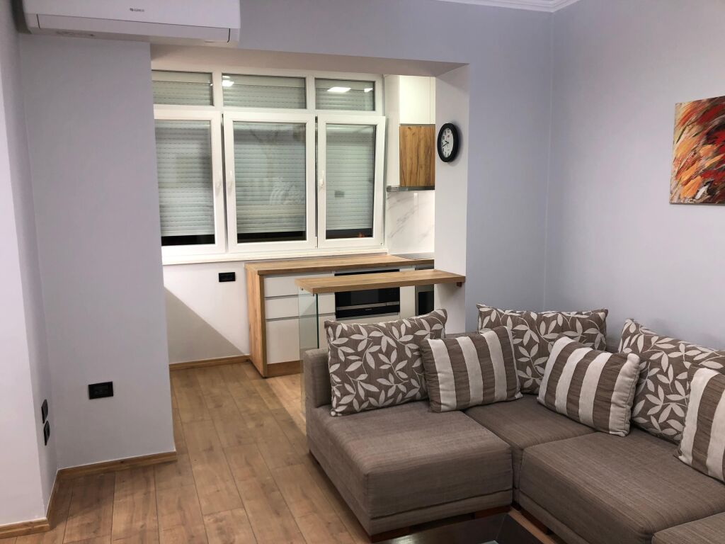 Qera, Apartament 1+1 Myslym Shyri, Tirane
