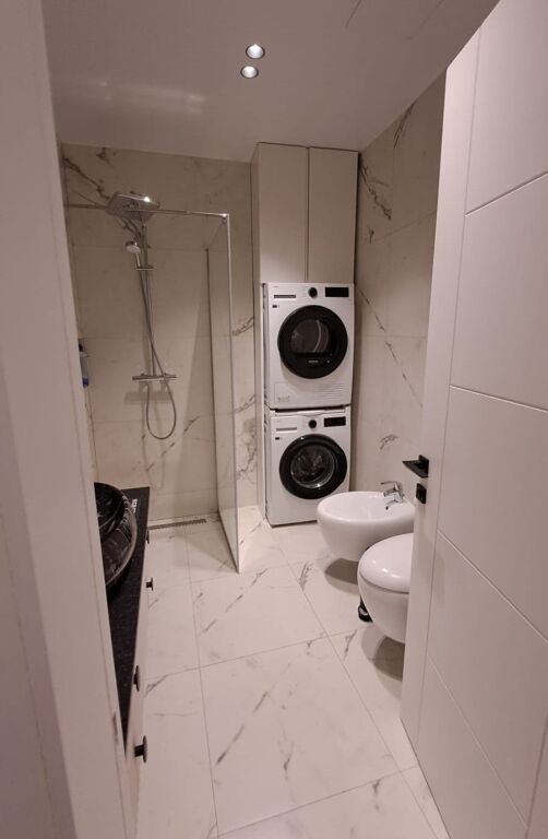 📌 SHITET APARTAMENT 1+1 + POST PARKIMI – LAKE VIEW RESIDENCE