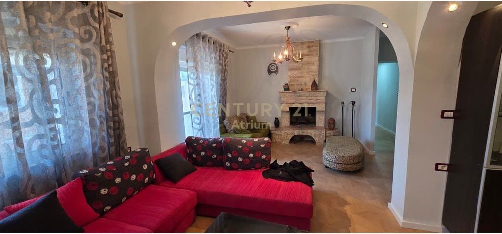APPARTAMENTO 2+1 IN VENDITA VICINO ALL'EX RISTORANTE DURRËS!