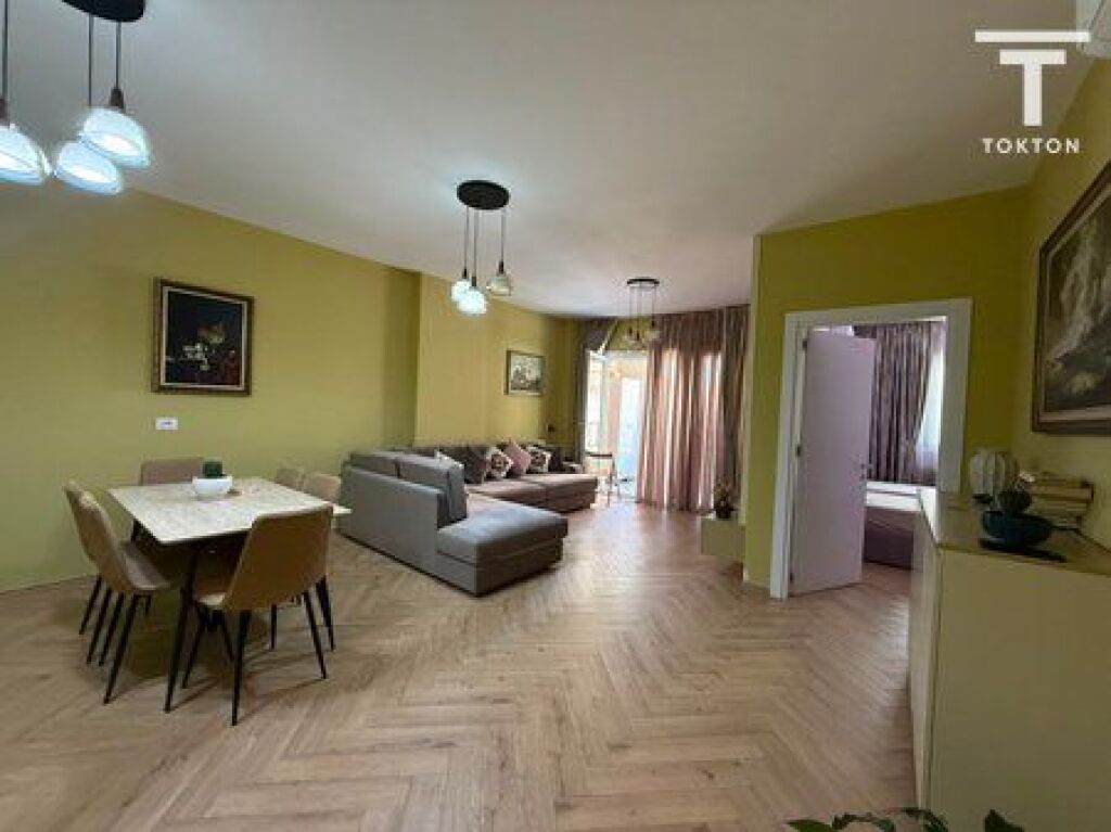 SHITET, APARTAMENT 1+1, PAZARI I RI, TIRANË