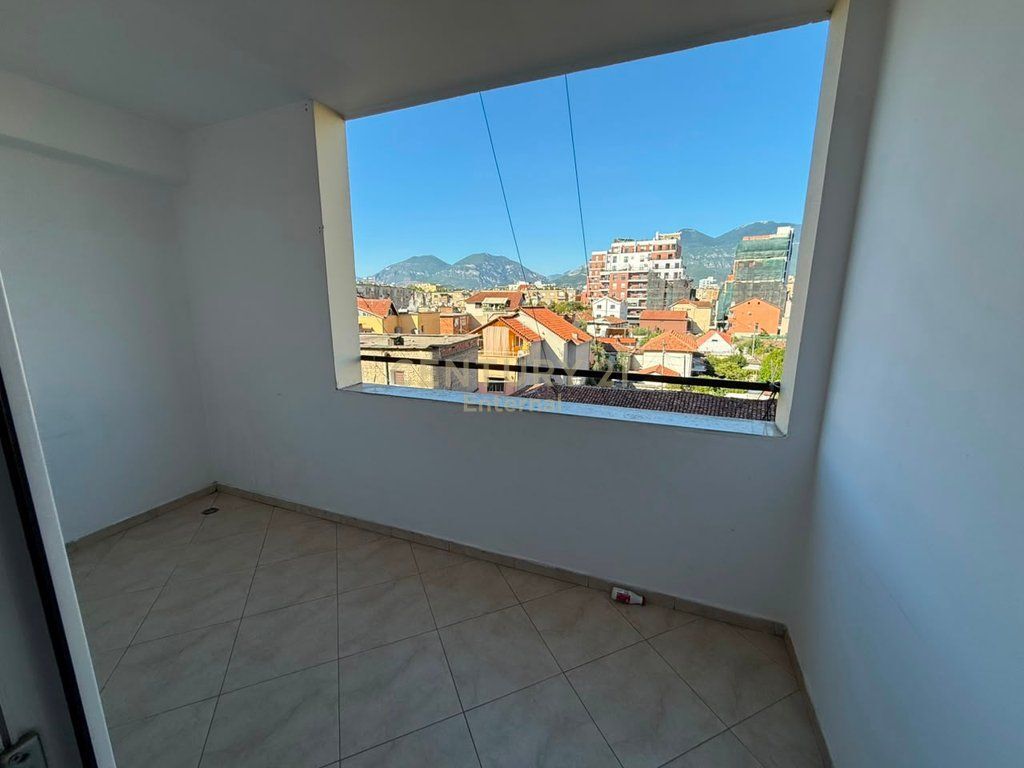 Office space for rent + parking space in Siri Kodra, Tirana! 1,000 € /Month