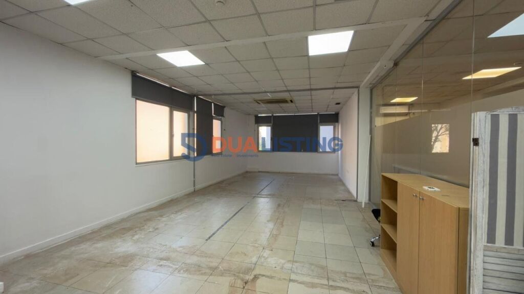 Locale commerciale in affitto 540 m²– Bllok vicino all'ex LSI