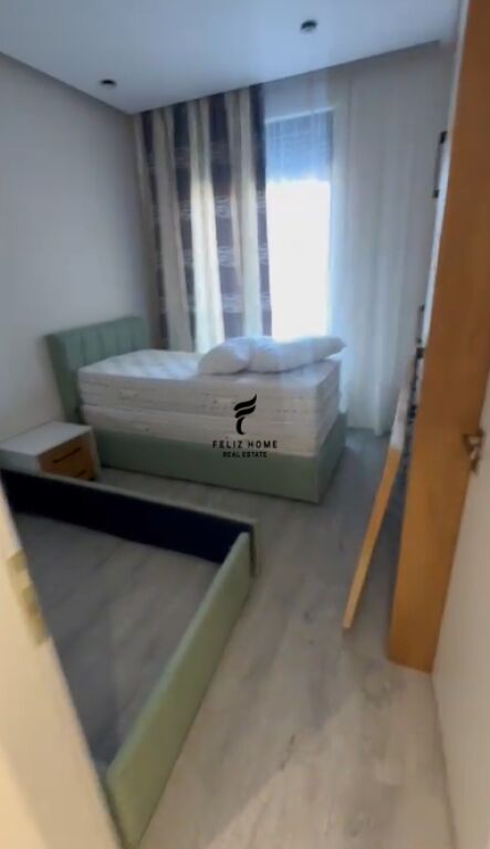 APARTAMENT ME QERA 2+1+2 PORCELAN 70.000 LEKE FH-83211