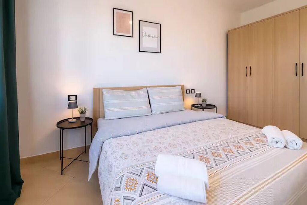 Durrës, Rruga Pavarësia | 1+1 | 55 m² | 5 minuta nga plazhi | Totalisht e rinovuar