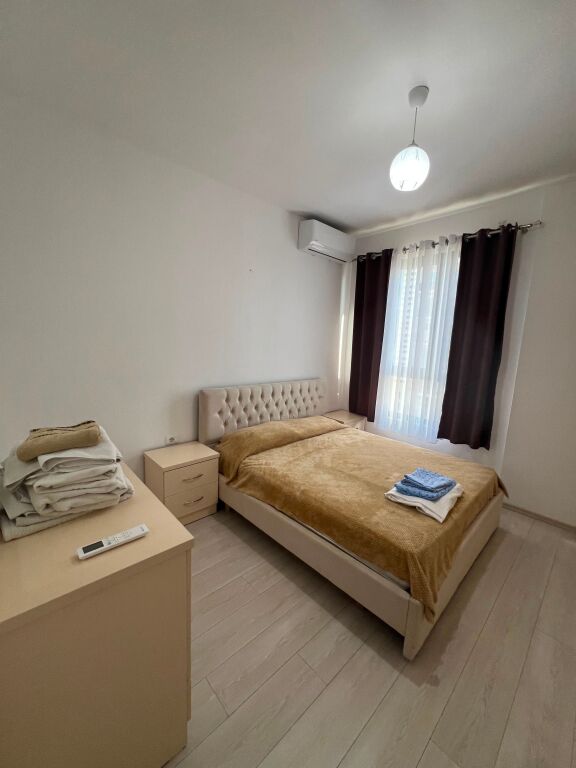 For rent apartment 3+1+Parking Spot in Kinostudio   Area: 90m2 Floor: 5 (with elevator) Fully furnished  Parking -1  Location: Kinostudio, near the road police station  Price: 65,000 Leke/month