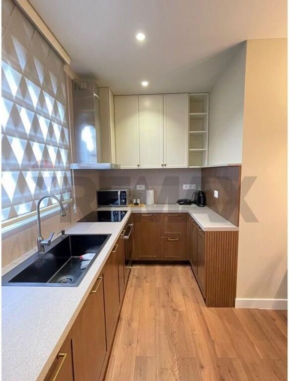 Apartament per qira2+1 Kopshti Botanik-Selite