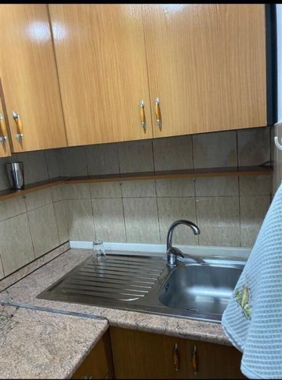 Studio apartment for rent at Bar Oslo in Brryl