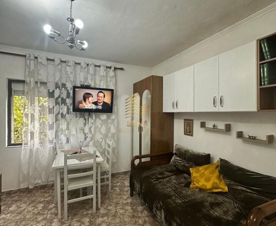 Qira, Garsoniere,Xhamllik, 35,000Leke/muaj