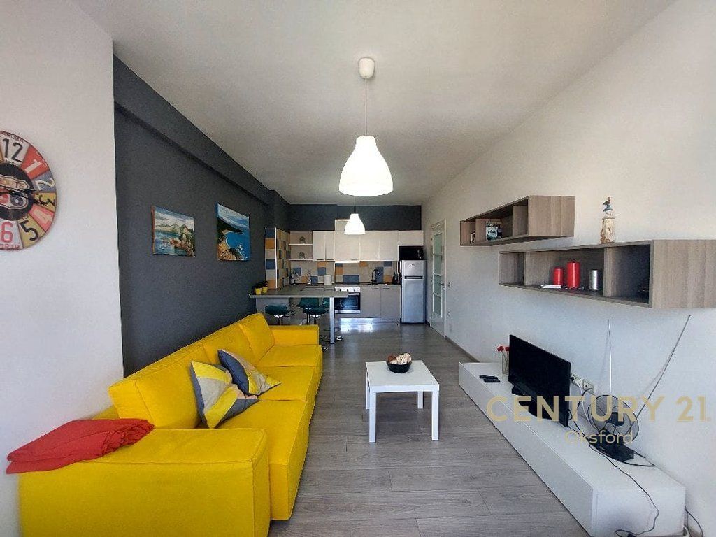 Appartamento 1+1 vicino a Pasticeri Elezaj Vlore