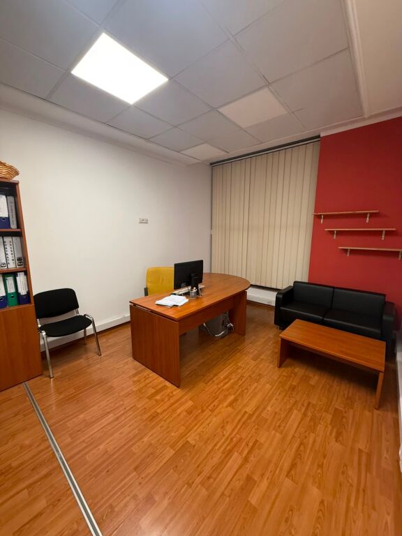 LOCALE UFFICIO IN AFFITTO, VIA ELBASANI