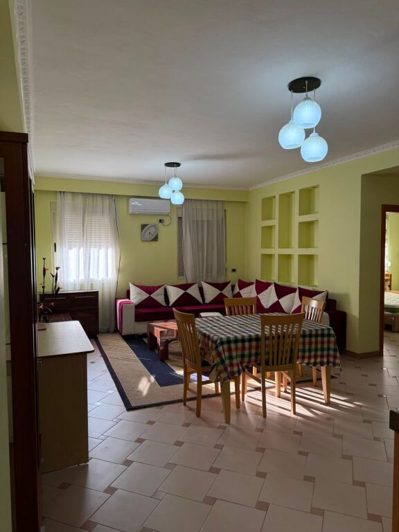 Jepet me Qera Apartament 1+1