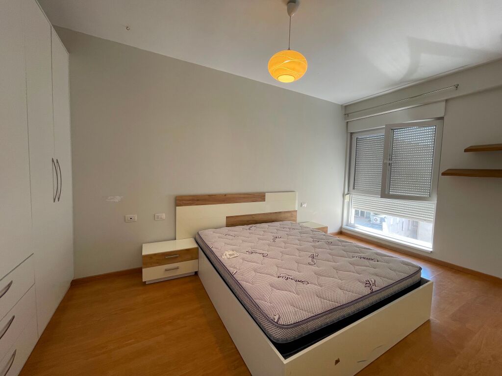 Appartamento 1+1 in affitto presso il Kompleksi Kontakt vicino a Ish-Parkut.