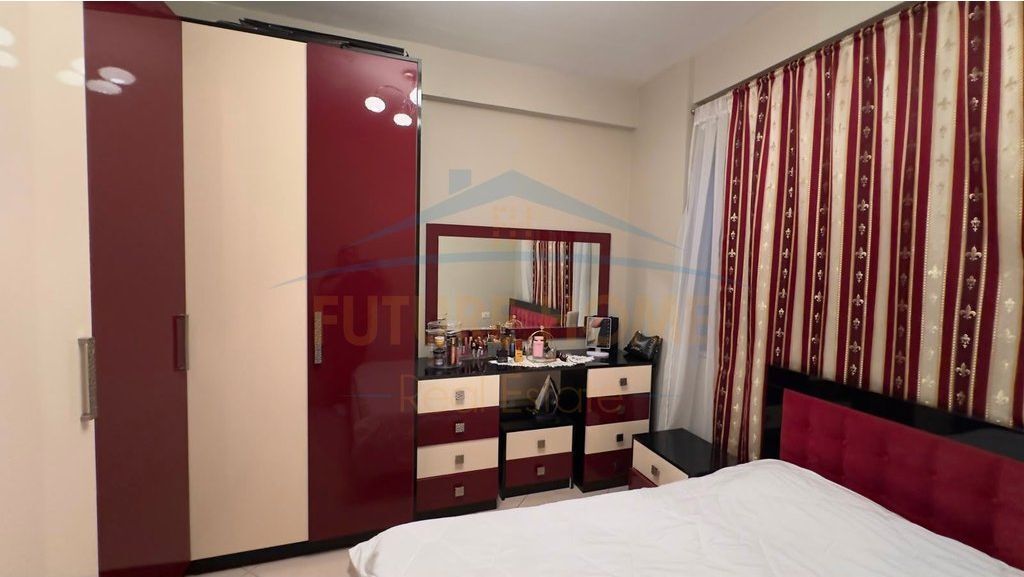 For sale, Apartment 1+1, American Hospital 3, Tirana