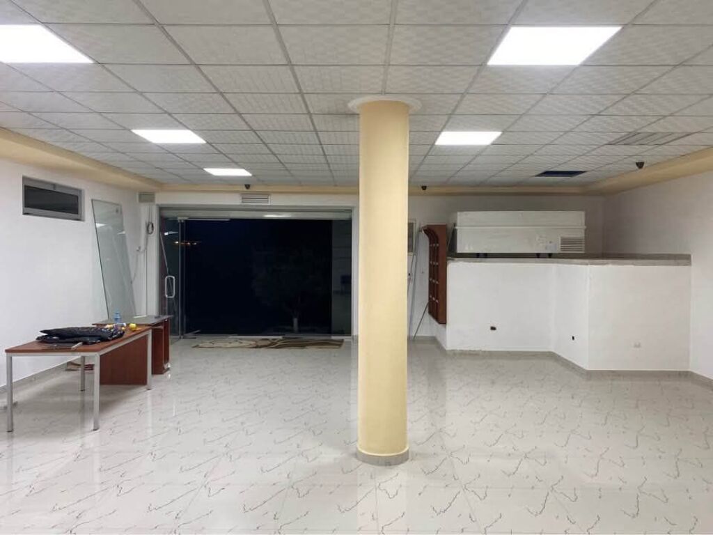 SHOP FOR RENT 100 m2 - KAMEZ
