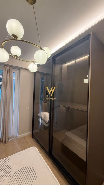 JEPET APARTAMENT 1+1+BLK ME QERA TEK MARTENITETI I RI 50.000 LEKE