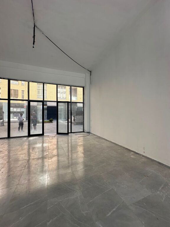 Rent | Ambjent Biznesi | Xhamlliku | 1500 €/month