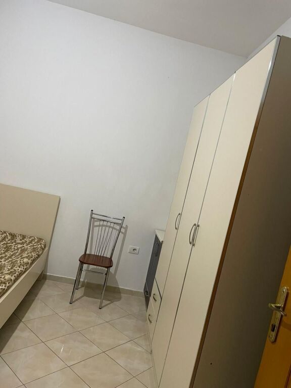Rent | Shtëpi private 1 + 1 | Rruga 5 Maji | 360 €/month