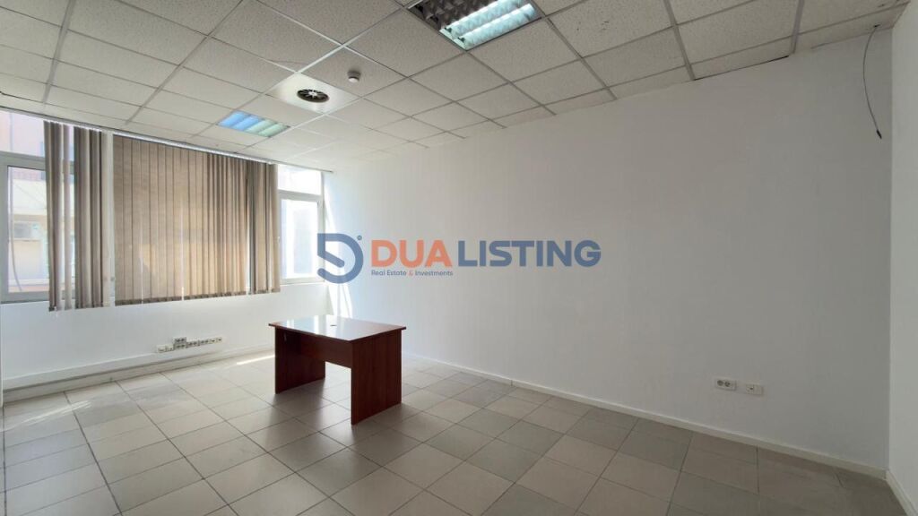 Locale commerciale in affitto 540 m²– Bllok vicino all'ex LSI