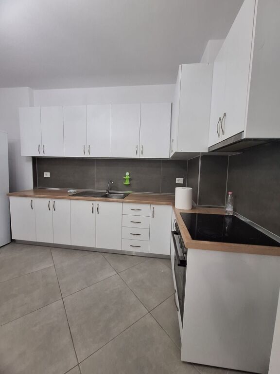 📣 Apartament 2+1+2 me 2 ballkone me qera ne Astir