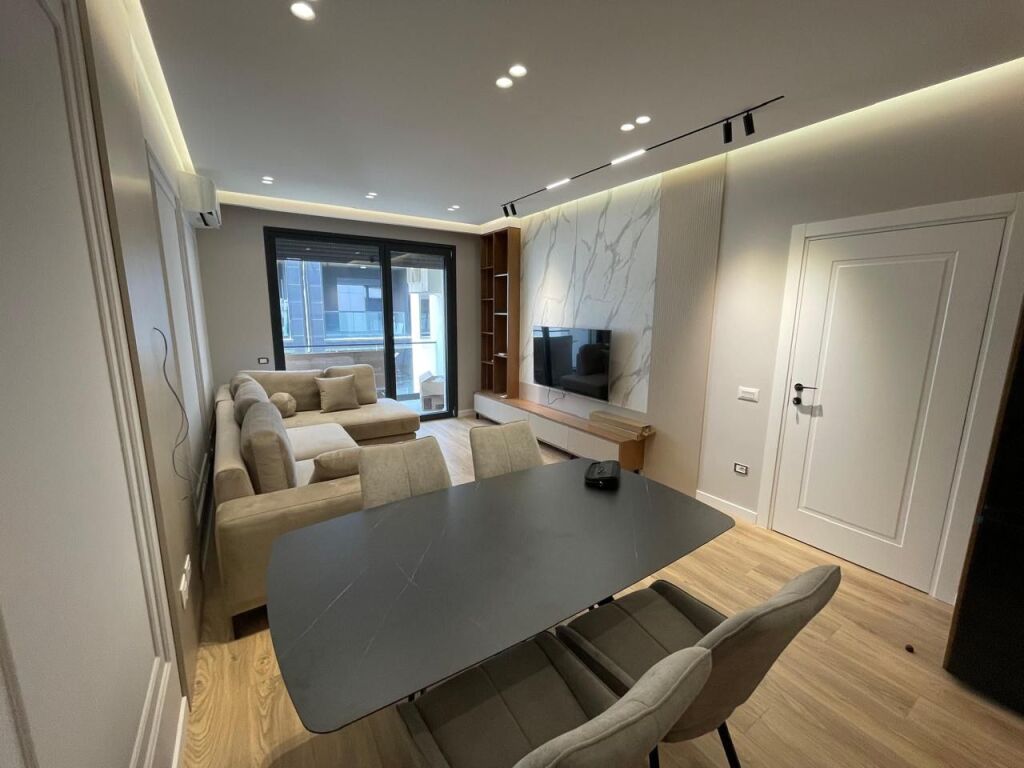 We rent a 1+1 apartment at the Dry Lake, Met Invest!