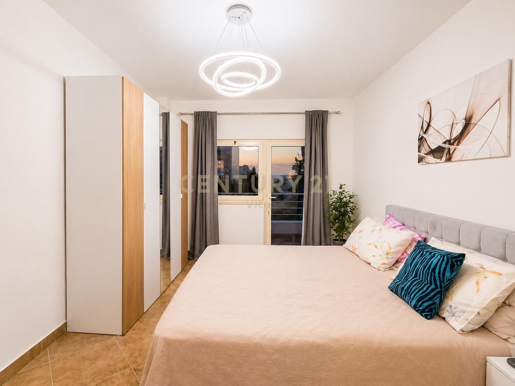 SHITET APARTAMENT 1+1 ME PAMJE DETI – INVESTIM IDEAL NË NJË NGA ZONAT MË TË KËRKUARA TË PLAZHIT PRANE PREMIUM HOTEL (14.500.000ALL)