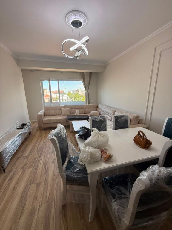 Apartament me qera 2+1+2+post parkimi