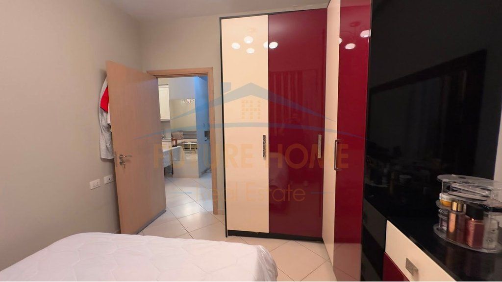 Shitet, Apartament 1+1, Spitali Amerikan 3, Tiranë