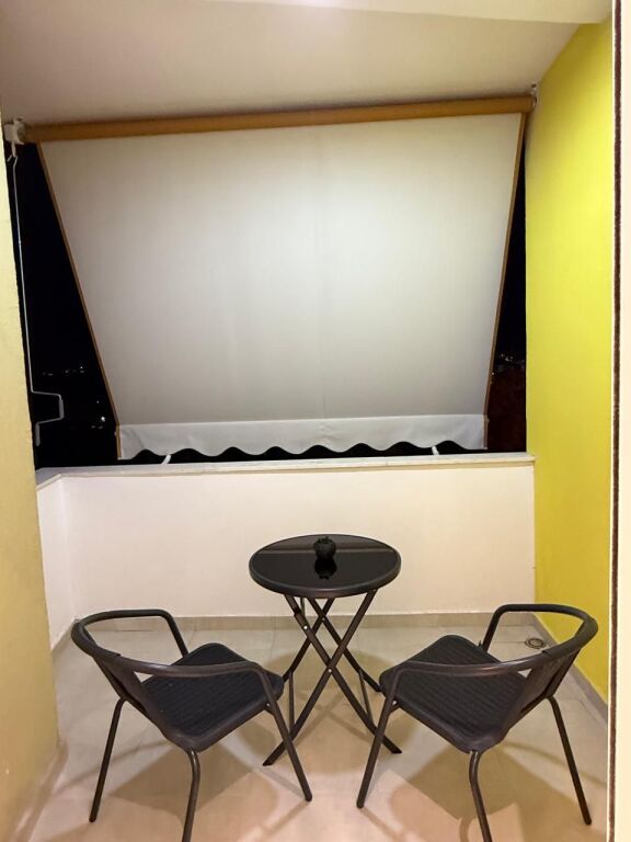 Jepet me qera apartament 2+1+2  +Post Parkimi në Liqenin e Thatë, pranë Hotel Radisson.