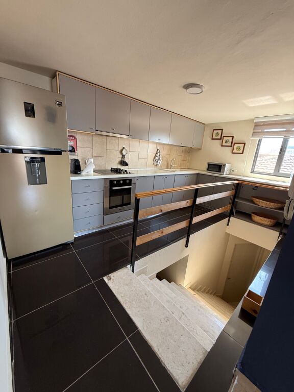Jepet me qera apartament ne qender