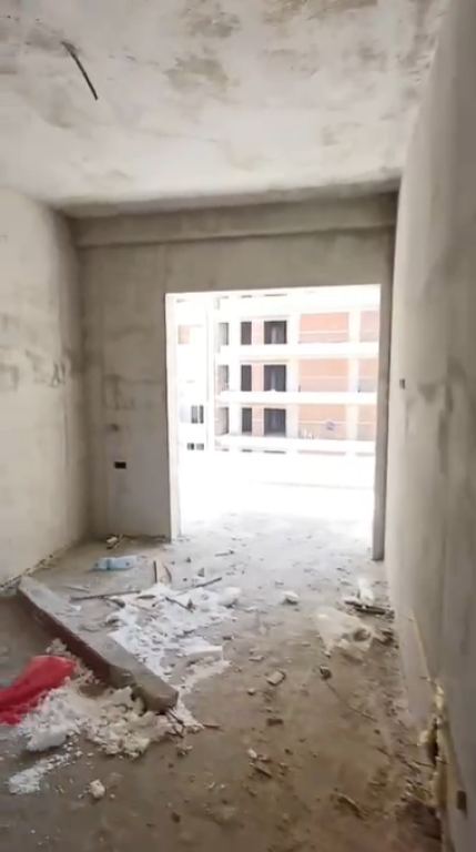 🏡 SHITET APARTAMENT 2+1+2 – ISH FUSHA E AVIACIONIT