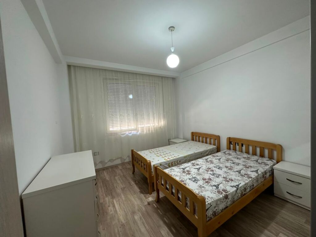 🏡 Affittasi Appartamento 2+1 – Residenza Xhura, Porcelan