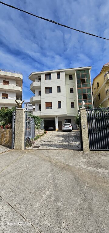 ✨ Jepet me qira apartament 2+1 | Rruga Bajram Allaraj